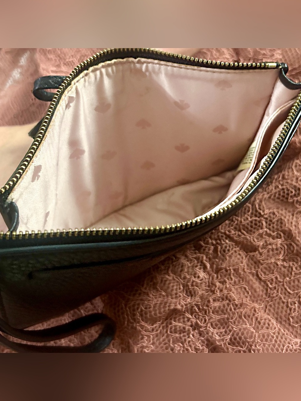Kate Spade Wristlet-New York Hayes Bow Black Pebble Leather - Picture 15 of 17
